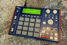 Akai MPC1000 | Stereo-Sampler/Sequencer | 16MB | CF-Karte | Netzkabel