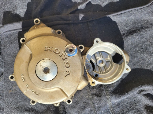 Honda 250 motordeckel links - honda,