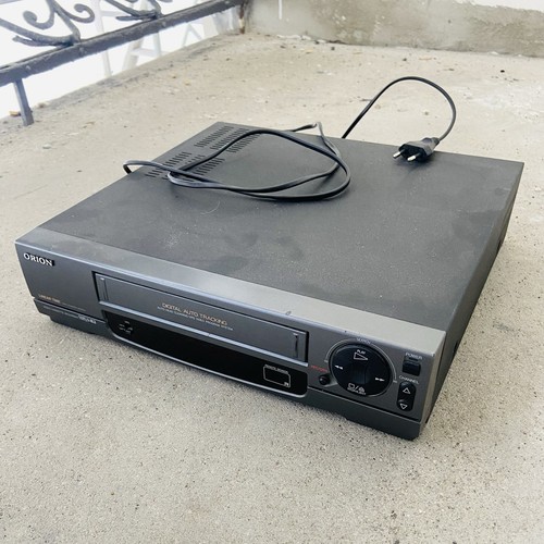 Video cassette recorder vhs - cassette, hq