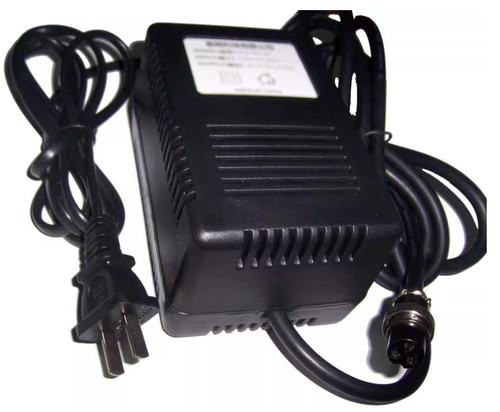 Netzteil-Adapter-Ladegerät