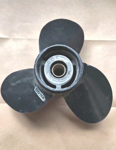 Suzuki 2x10 propeller 13 - 11,