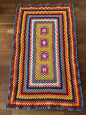 Wunderschöne Häkeldecke