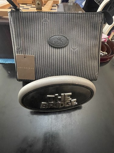 The bridge pochette - the,