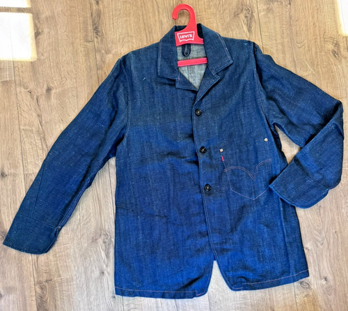 Levi red 1st coat 1999 - levi's,