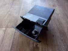 Aschenbecher vorn mit Zigarettenanzünder Ford Fiesta IV, neuwertig