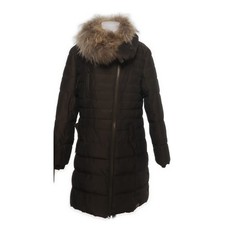 Miss Nickelson, Wintermantel