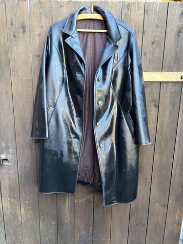 Langer leder imitat mantel - langer,