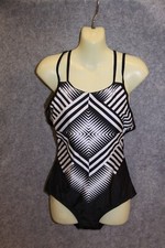 BADEANZUG SCHWIMMANZUG