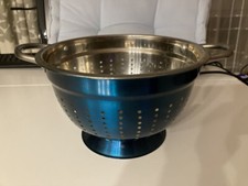 Salatsieb - Nudelsieb Edelstahl türkis silber mit Henkel