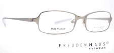 Brille Pure Titanium