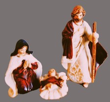 Weihnachtskrippe Porzellan 10Figuren, 12 cm bemalt ,ohne Marke in weiß gehalten