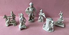 Sechs antike Porzellanfiguren