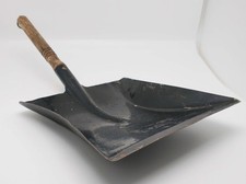 Dreckschaufel Kohlenschaufel schwarz Metall Retro Deko Sammler 