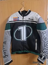 Motoradjacke mit Protektoren