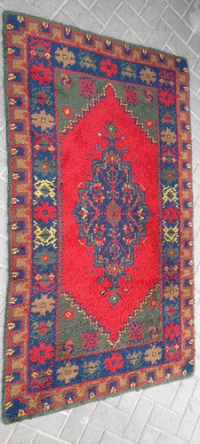 Kleiner teppich mit - kleiner,
