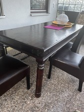 Massivholztisch mit 4 Stühlen