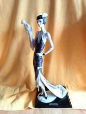 Florence Giuseppe Armani Porzellan Figur Dame mit Kakadu TOP