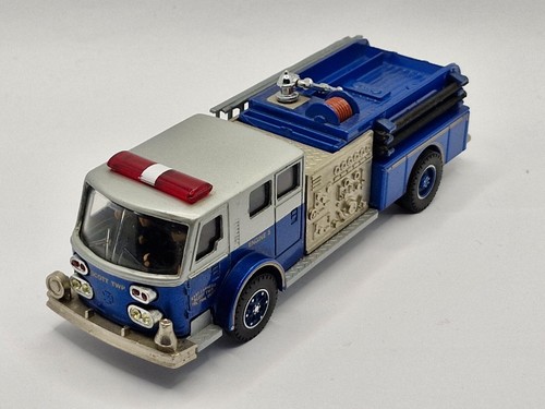 Corgi american france - la, fire