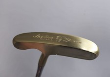 Acushnet Bullseye La Femme