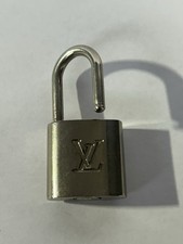 LOUIS VUITTON Schloss original