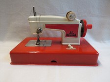Alte Kindernähmaschine -