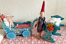  Puppenmöbel Dora Kuhn - Bauernmöbel  gr.  Kinderwagen,  Puppenwagen, gr Wiege, 