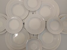 Konvolut 17 Teller Art decó, USA, Design George Nelson