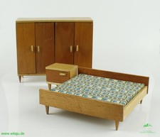 DDR Puppenstubenmöbel event. Paul Hübsch Kleiderschrank Bett Nachttisch Miniatur