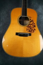 Martin D28 CW (Clearance white