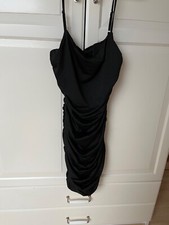 Schwarzes Figurbetontes Damen Kleid