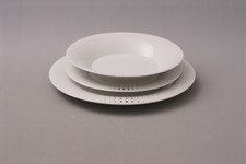 KPM Berlin Form Berlin schwarze Punkte Speiseteller Kuchenteller Suppenteller