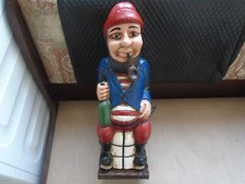 Holzfigur Seemann mit Buddel  und Versteck für eine Flasche  
