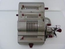 "BRUNSVIGA 13 RK" Rechenmaschine bzw. Sprossenradmaschine Nr. 34-103953; Vintage