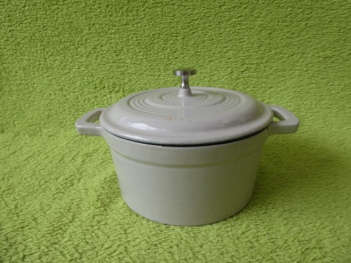 Kleiner guseisen topf - kleiner,