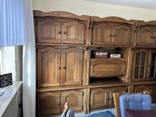 Wohnzimmerschrank