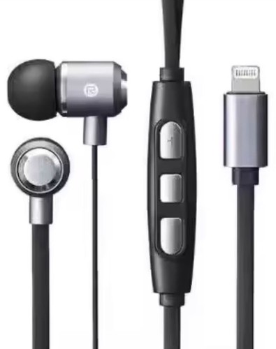 Used wired ear - used, in-ear