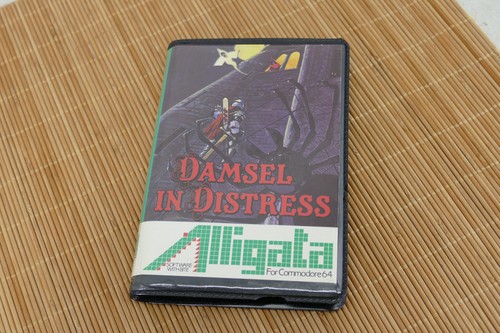 Damsel distress alligata - damsel,