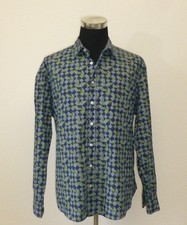 ungetragenes Langarmhemd von