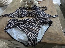 Damenbademode Lascana Bikini 38/40 B Cup  Neupreis 65 € neuwertig