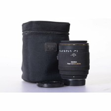 Sigma 70 mm F/2,8 EX DG