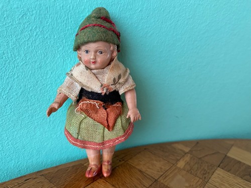Mädchen puppe minerva tracht - mädchen,
