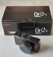 SIGMA DP2x schwarze kompakte