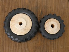 8 Holzräder mit Profilgummi