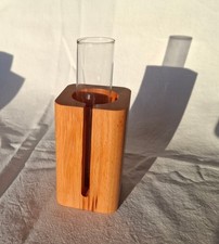 Vase für Einzelblume aus