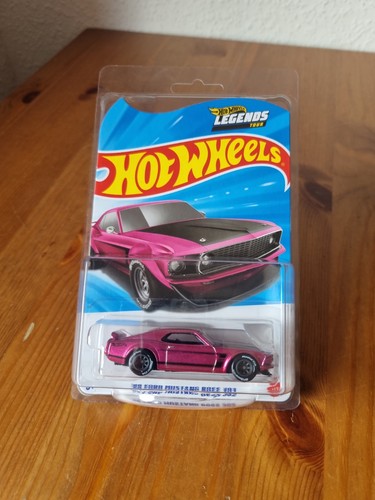 Hot wheels 69 - `69, mustang