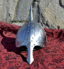 STAHLHELME, SCHLACHT BEREIT