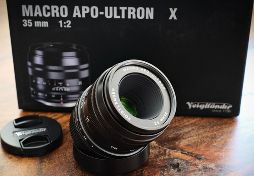 Voigtländer 35mm macro - 35mm, f/2