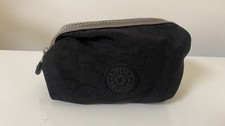 Kipling kleine Kosmetiktasche, gebraucht im schwarz 