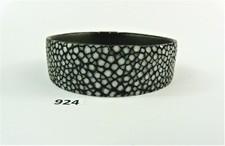 924) Rochenleder Armband 2 cm Breit mit Edelstahl Verschluss 