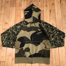 A Bathing Ape Bape Giant 1st